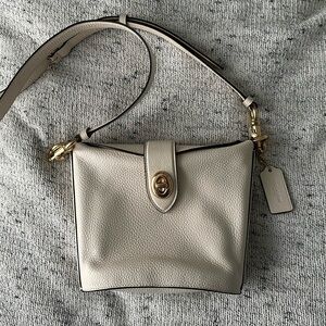 Coach • Cream and Gold Crossbody Bag